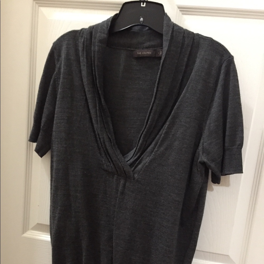 Gray V-Neck Pullover Sweater Large